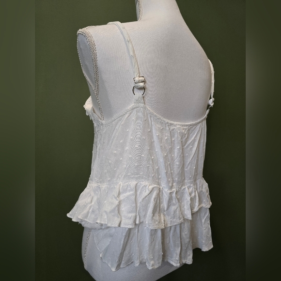 Urban Romantics White Lace Trimmed Women's Top - Picture 5 of 7